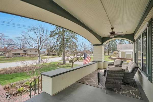 $549,900 | 256 Center Road, Frankfort, IL 60423