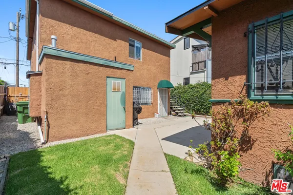 $1,897,000 | 659 Vernon Avenue, Venice, CA 90291