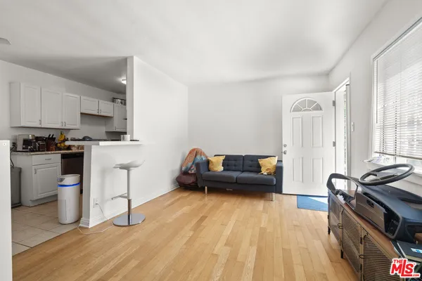 $1,897,000 | 659 Vernon Avenue, Venice, CA 90291