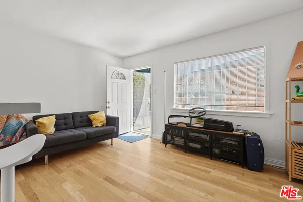 $1,897,000 | 659 Vernon Avenue, Venice, CA 90291