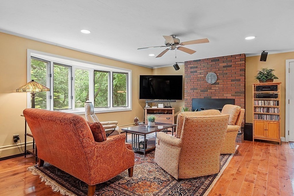 54 McCormick Road Spencer, MA 01562 - Photo 6 of 41 Gallery Image 6