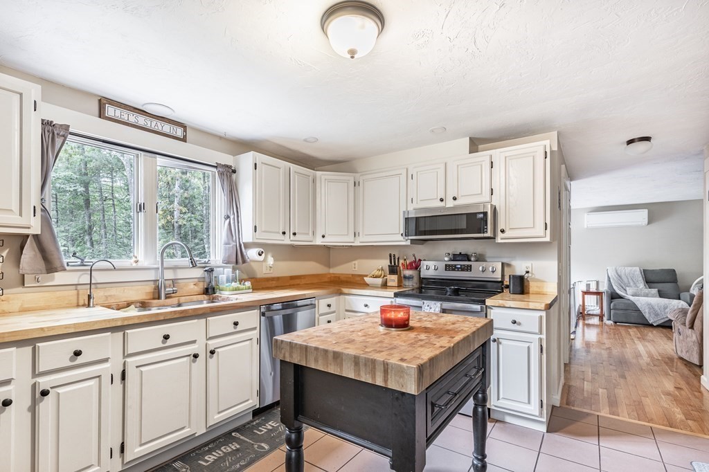 355 Mellen Road Winchendon, MA 01475 - Photo 8 of 42 Gallery Image 8