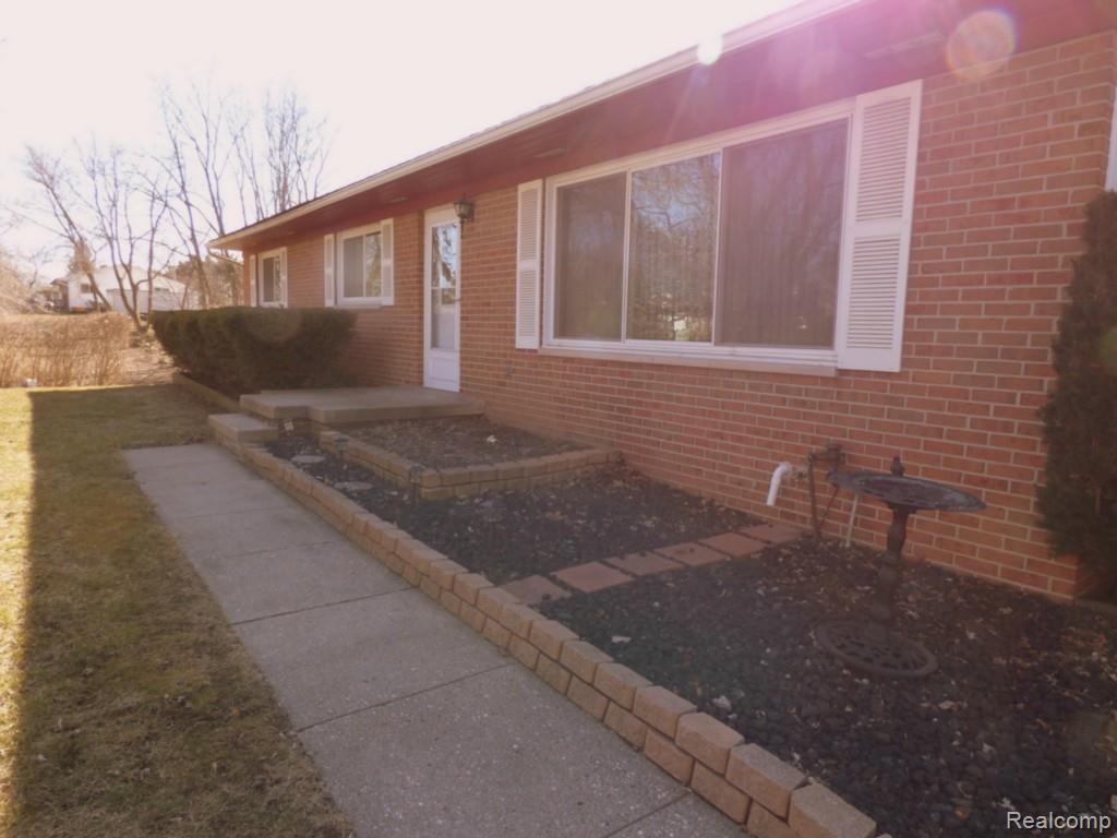 5790 Pinckney Road Howell, MI 48843 - Photo 28 of 29