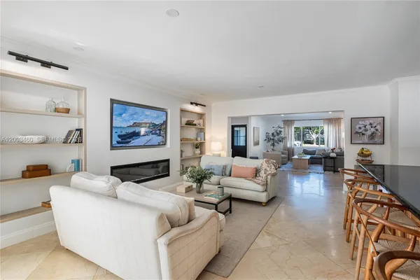 $2,750,000 | 10235 Southwest 58th Court, Pinecrest, FL 33156