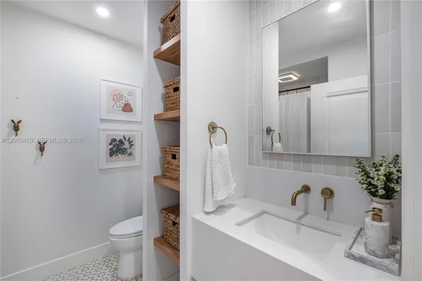 $2,750,000 | 10235 Southwest 58th Court, Pinecrest, FL 33156