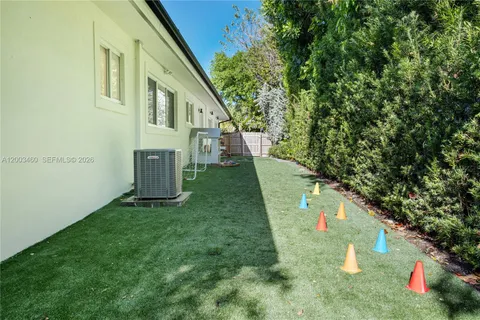 $2,750,000 | 10235 Southwest 58th Court, Pinecrest, FL 33156