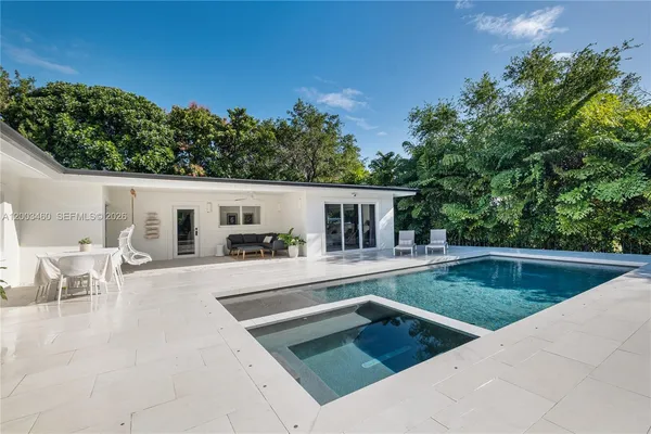 $2,750,000 | 10235 Southwest 58th Court, Pinecrest, FL 33156