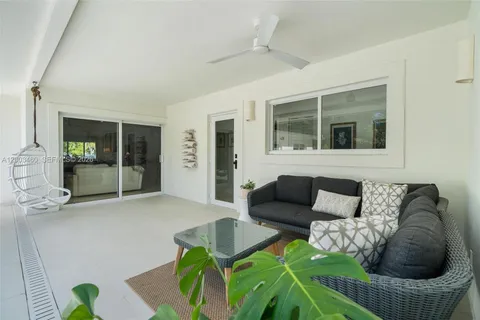 $2,750,000 | 10235 Southwest 58th Court, Pinecrest, FL 33156