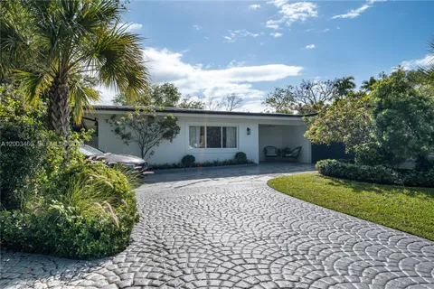 $2,750,000 | 10235 Southwest 58th Court, Pinecrest, FL 33156