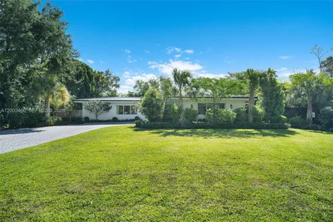 $2,750,000 | 10235 Southwest 58th Court, Pinecrest, FL 33156