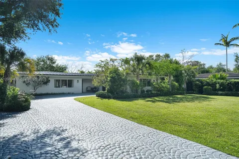 $2,750,000 | 10235 Southwest 58th Court, Pinecrest, FL 33156