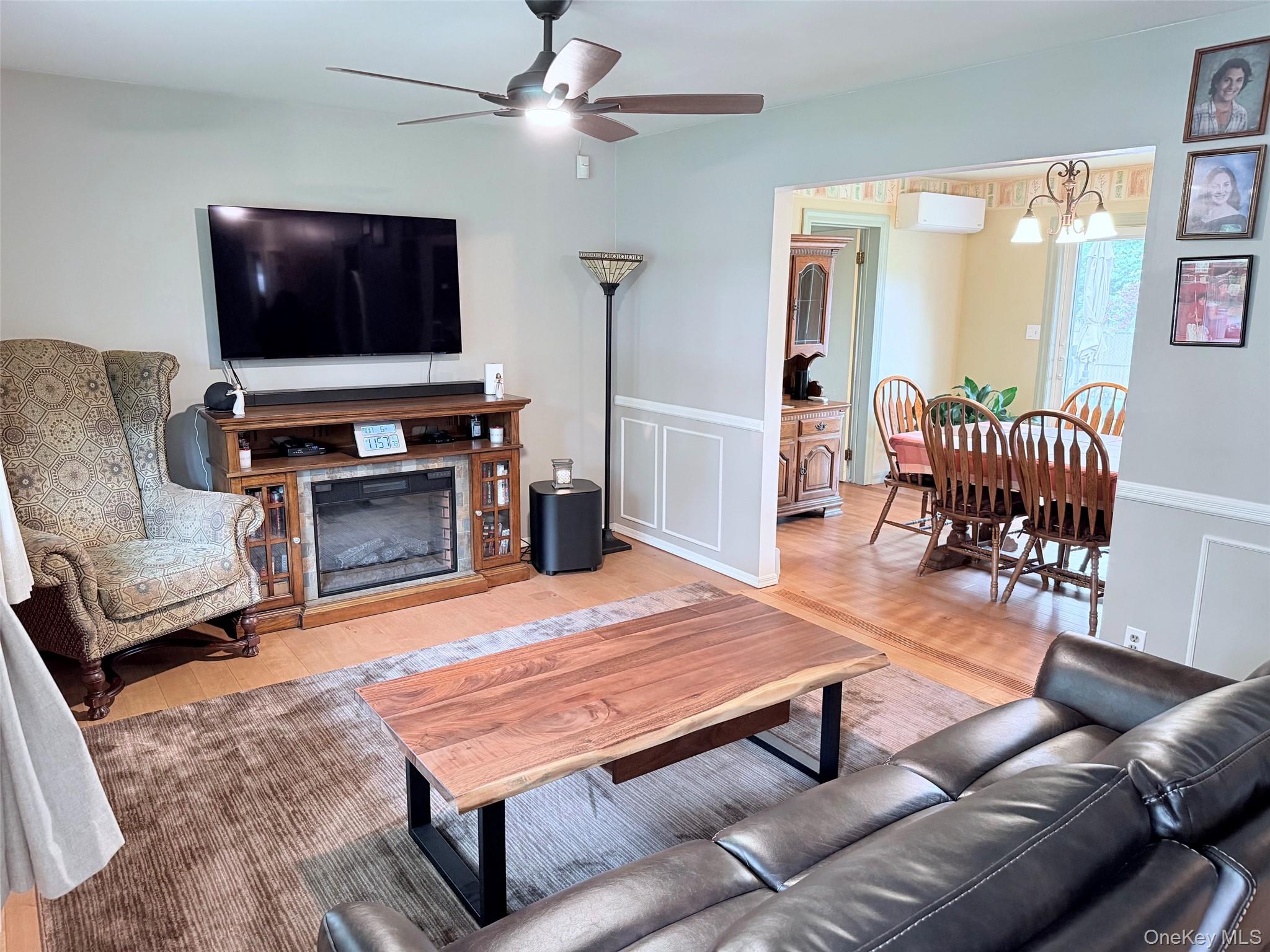 147 Hounslow Road Shirley, NY 11967 - Photo 4 of 31