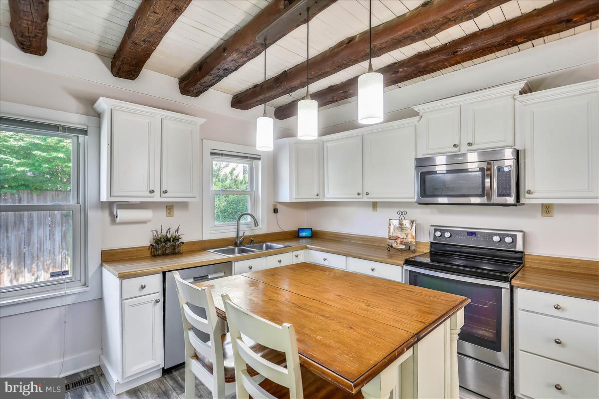23812 Woodfield Road Gaithersburg, MD 20882 - Photo 12 of 61 Gallery Image 12
