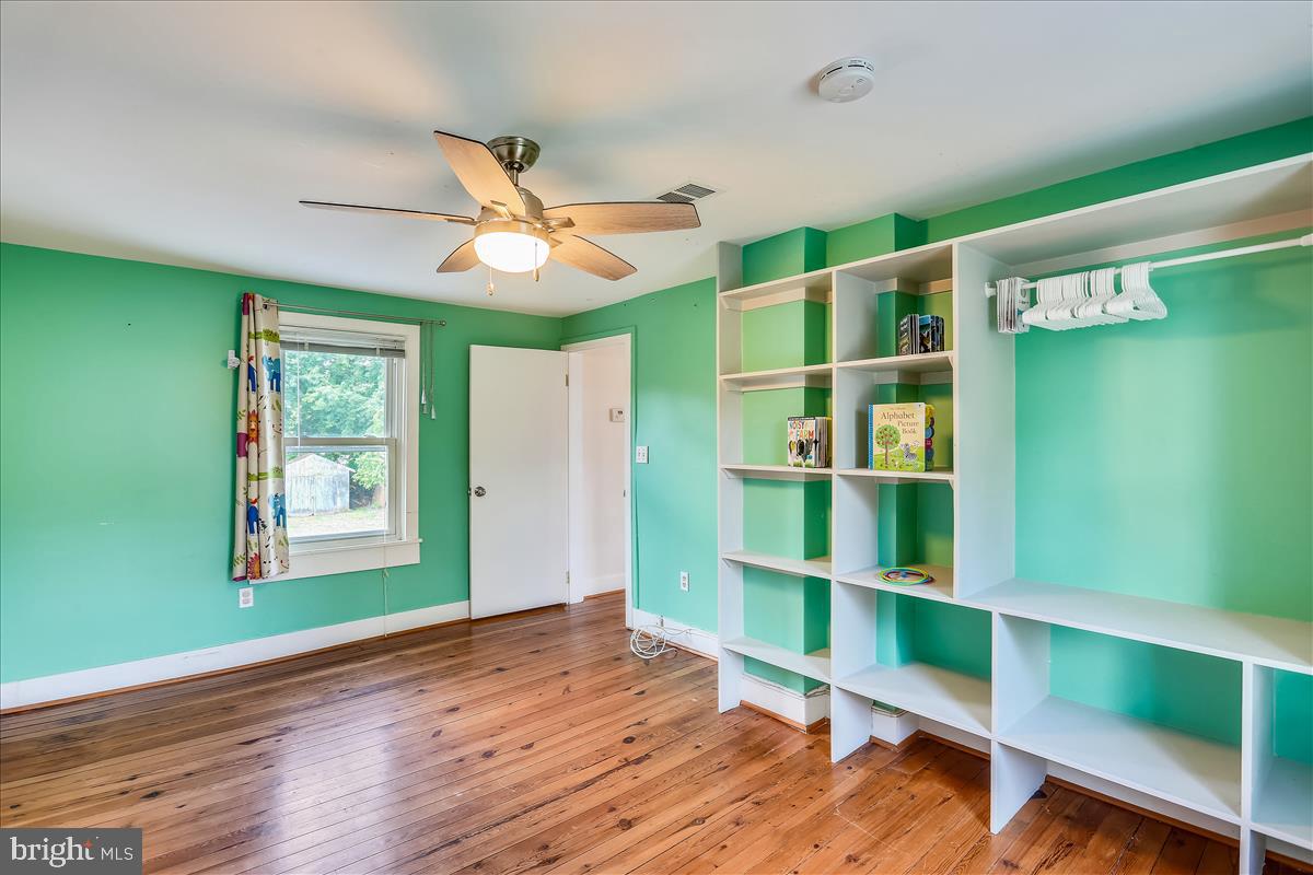 23812 Woodfield Road Gaithersburg, MD 20882 - Photo 25 of 61 Gallery Image 25