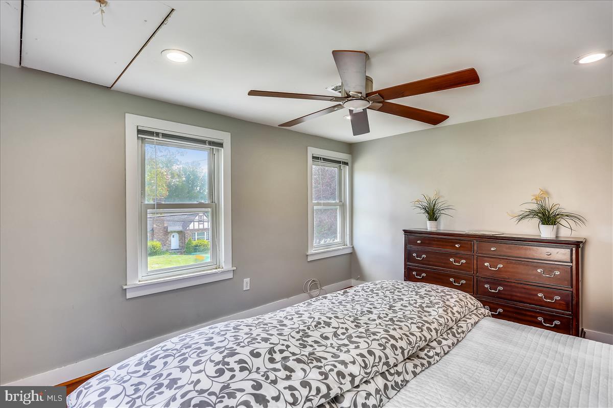 23812 Woodfield Road Gaithersburg, MD 20882 - Photo 35 of 61 Gallery Image 35