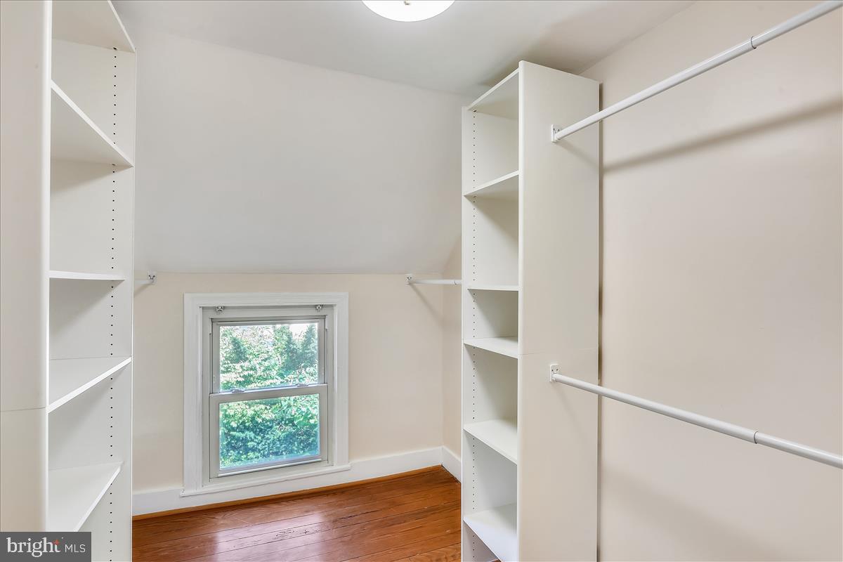 23812 Woodfield Road Gaithersburg, MD 20882 - Photo 39 of 61 Gallery Image 39