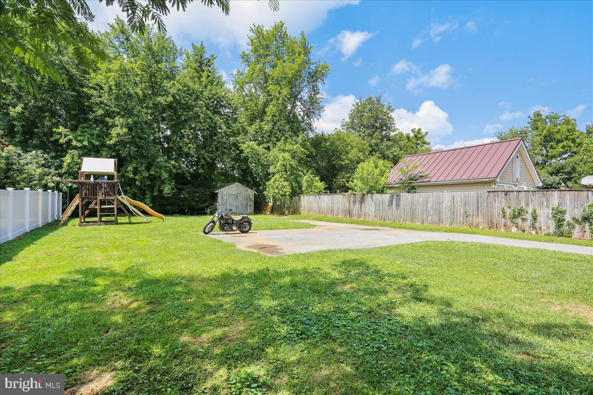 23812 Woodfield Road Gaithersburg, MD 20882 - Photo 54 of 61 Gallery Image 54