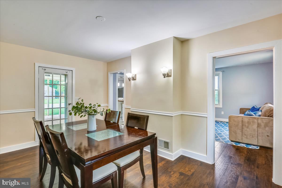 23812 Woodfield Road Gaithersburg, MD 20882 - Photo 7 of 61 Gallery Image 7
