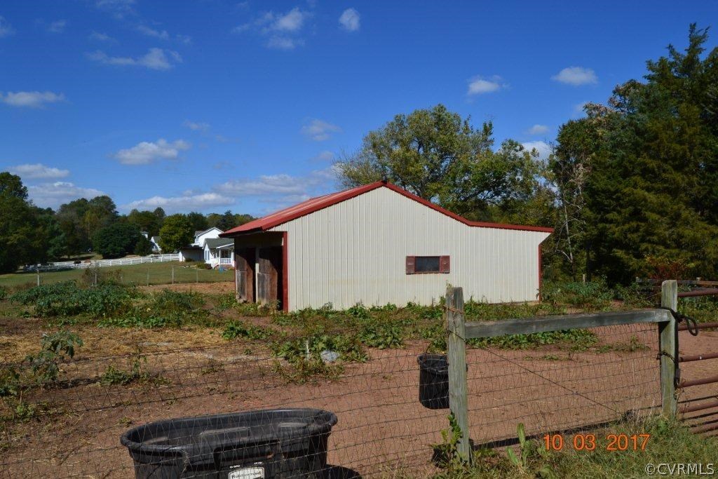 829 School Road Dillwyn, VA 23936 - Photo 3 of 7 Gallery Image 3
