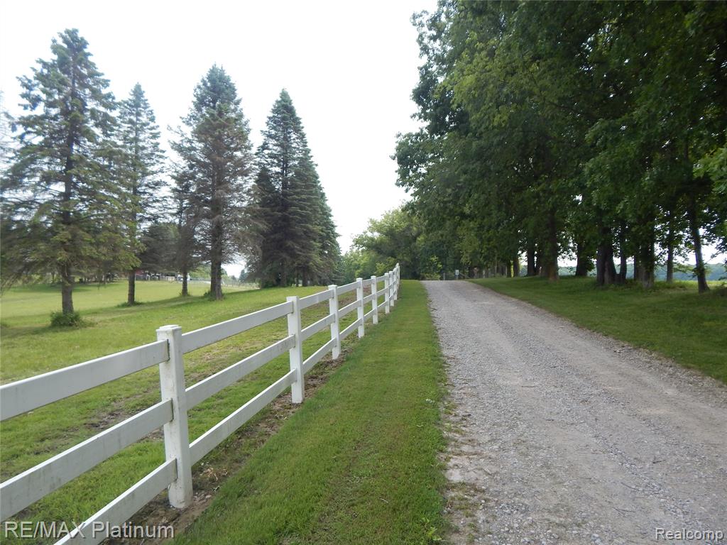 2025 West Rose Center Road Holly, MI 48442 - Photo 21 of 68 Gallery Image 21
