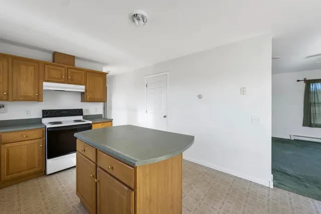 $280,000 | 169 West Meadow Road, Thomaston, ME 04861