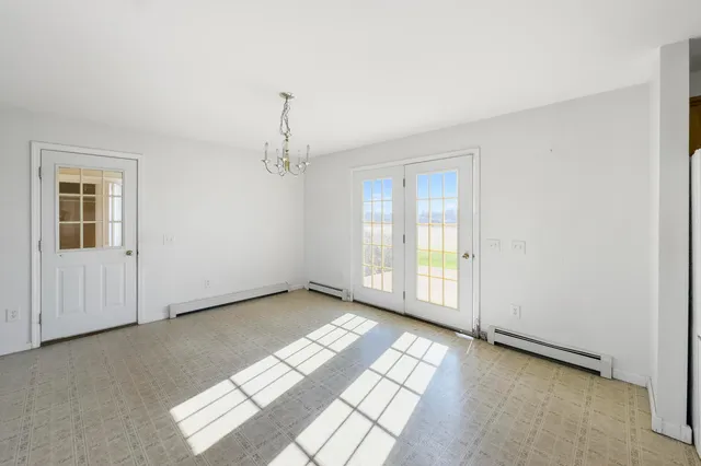 $280,000 | 169 West Meadow Road, Thomaston, ME 04861