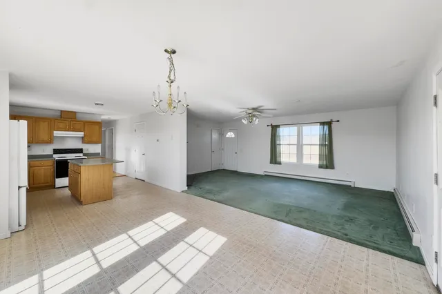 $280,000 | 169 West Meadow Road, Thomaston, ME 04861