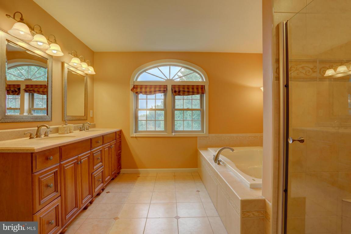 46 Duffield Drive Lititz, PA 17543 - Photo 21 of 34