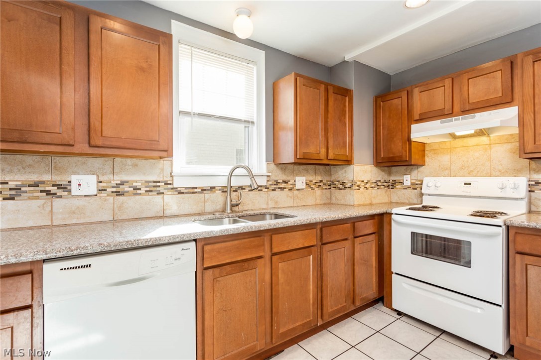 3815 Tremont Road Cleveland Heights, OH 44121 - Photo 6 of 31