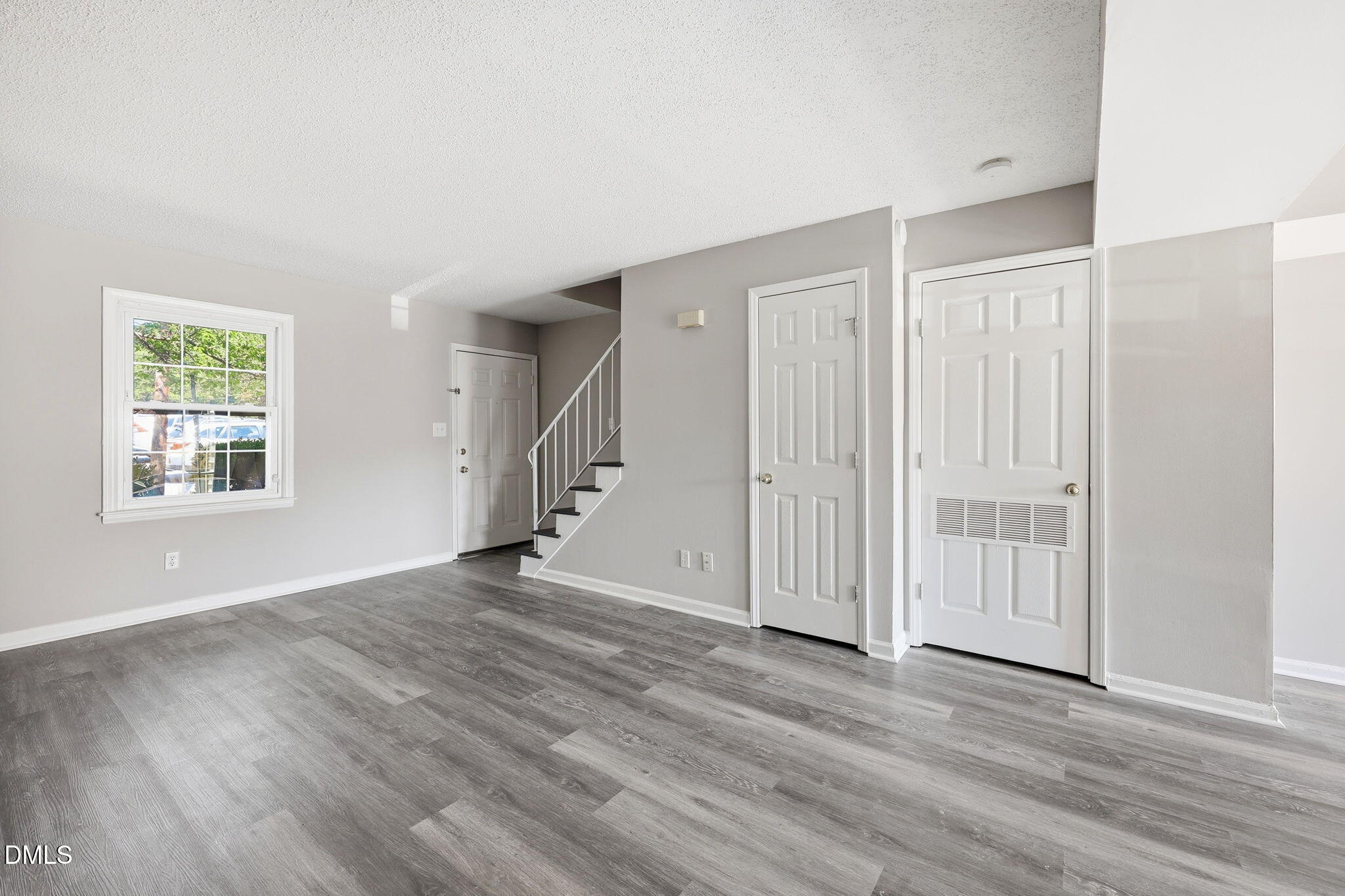 145 Jones Franklin Road, Unit D Raleigh, NC 27606 - Photo 5 of 23 Living room