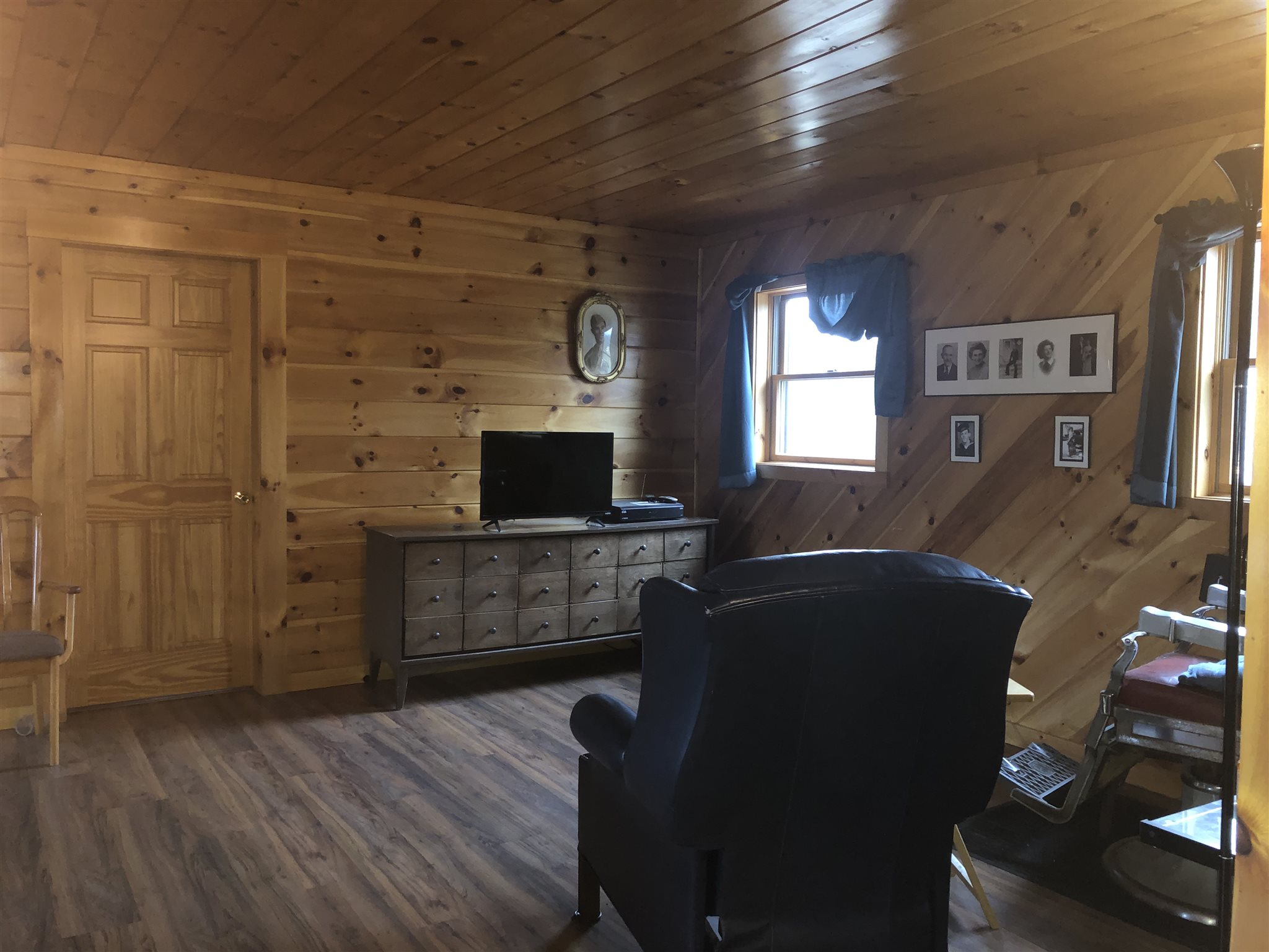 230 Leo's Lane Norton, VT 05907 - Photo 12 of 28 Gallery Image 12