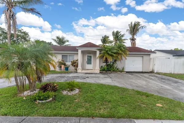 $690,000 | 15042 Southwest 69th Street, Miami, FL 33193