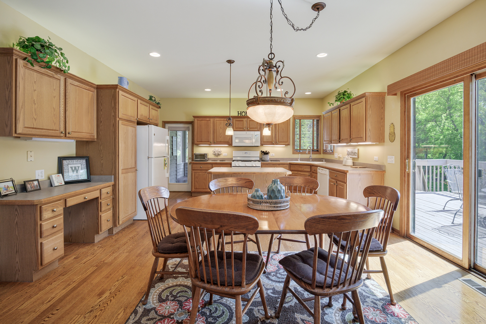3302 Partridge Court Spring Grove, IL 60071 - Photo 9 of 43
