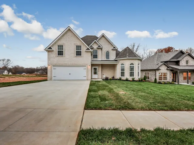 a view of house and outdoor space
