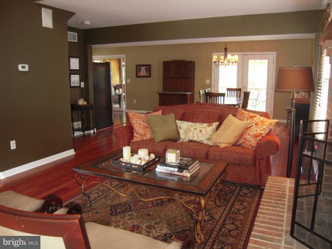 50 Ridge Avenue Edgewater, MD 21037 - Photo 9 of 30 Living Room with Gorgeous Hardwood Floors