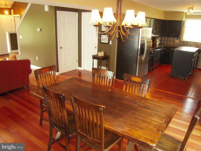 50 Ridge Avenue Edgewater, MD 21037 - Photo 10 of 30 Dining Area