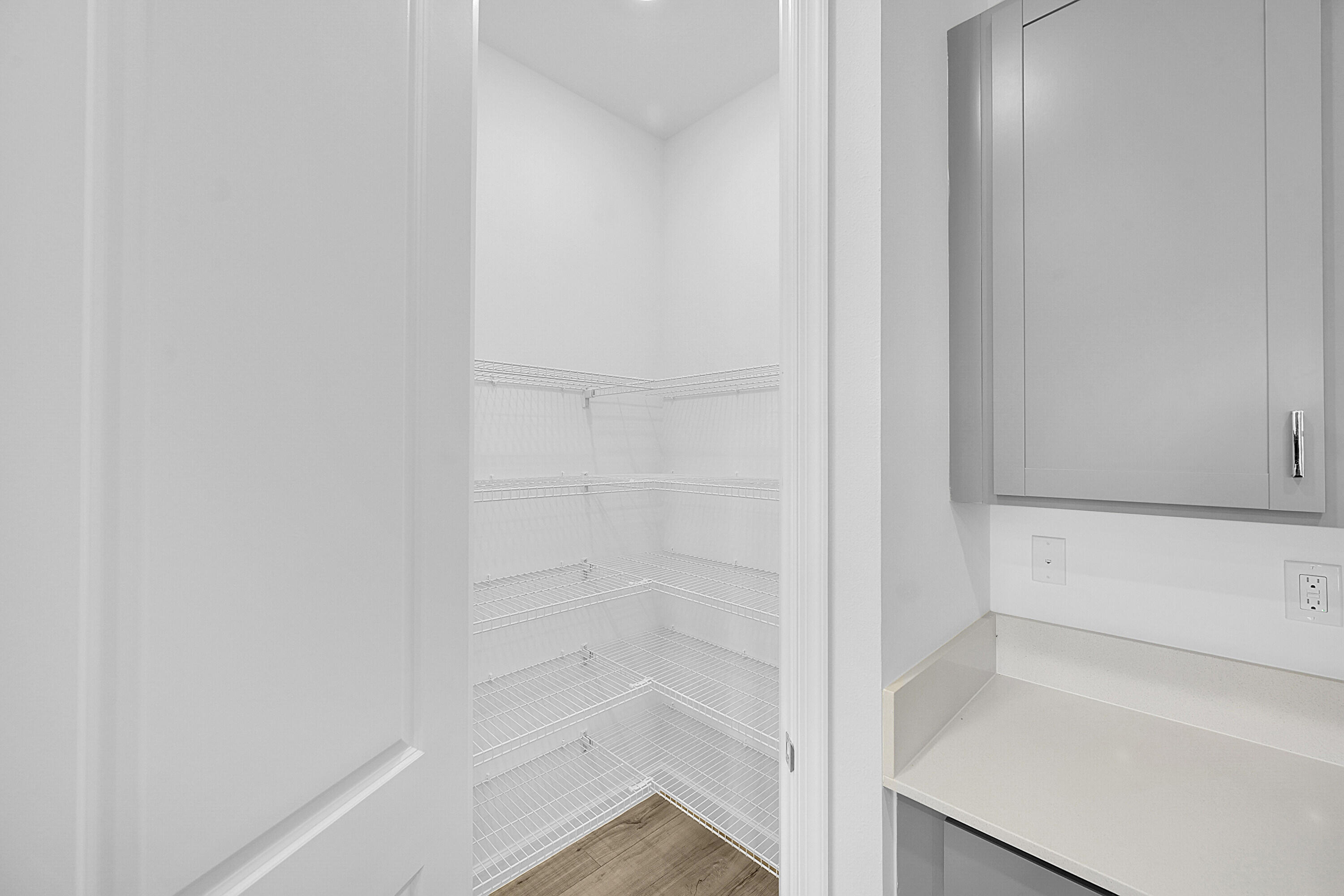 3501 Harborside Avenue Fort Pierce, FL 34946 - Photo 20 of 31 a view of closet