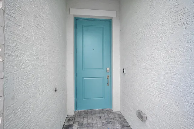 a view of bathroom with shower