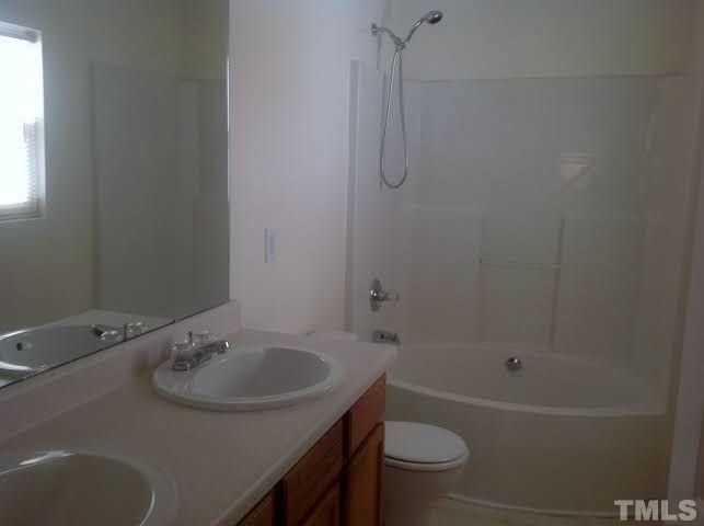 2633 Quarry Ridge Lane Raleigh, NC 27610 - Photo 10 of 15
