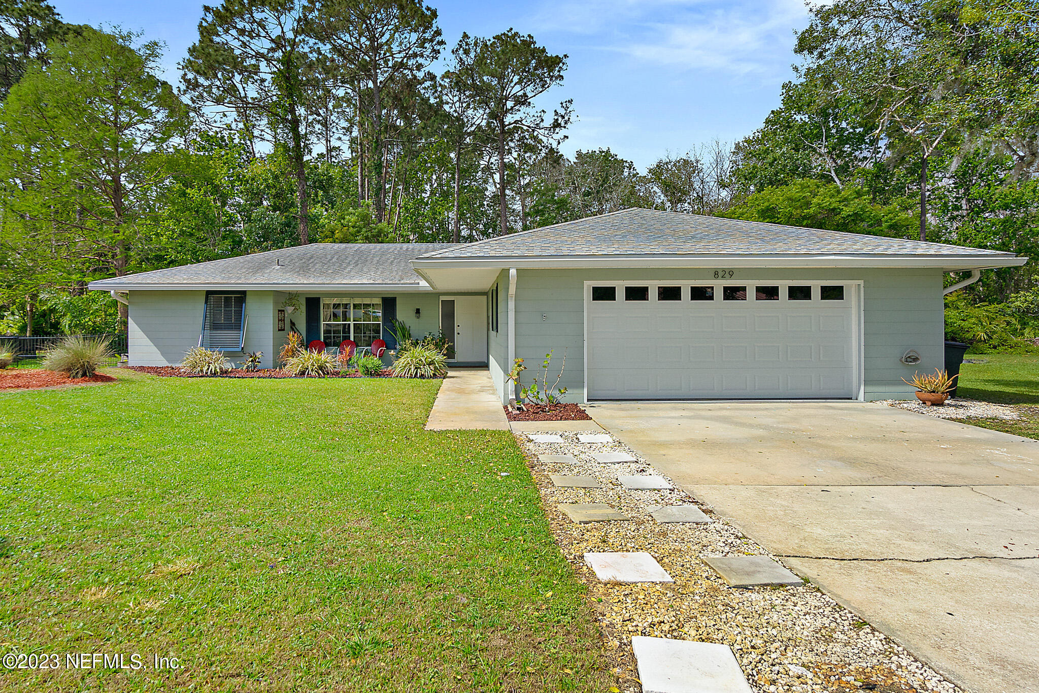 829 Rita Circle St. Augustine, FL 32086 - Photo 2 of 46 829RitaCir-40