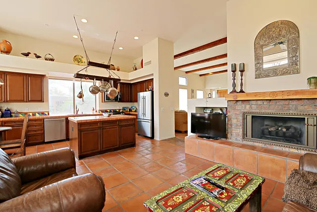 $5,200 | 32761 North 69th Street, Scottsdale, AZ 85266