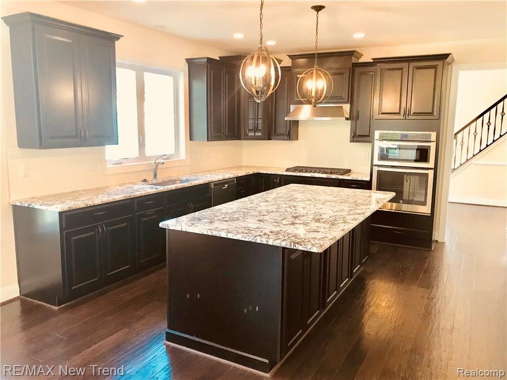 42932 Cardinal Way Novi, MI 48375 - Photo 10 of 22