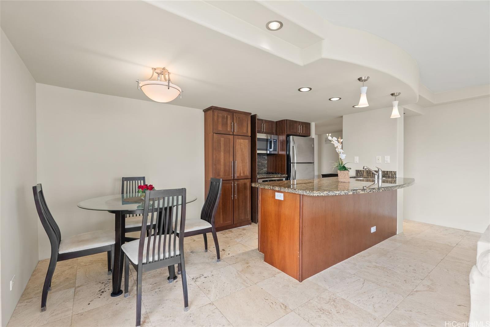240 Makee Road, Unit 12C Honolulu, HI 96815 - Photo 8 of 25 Gallery Image 8