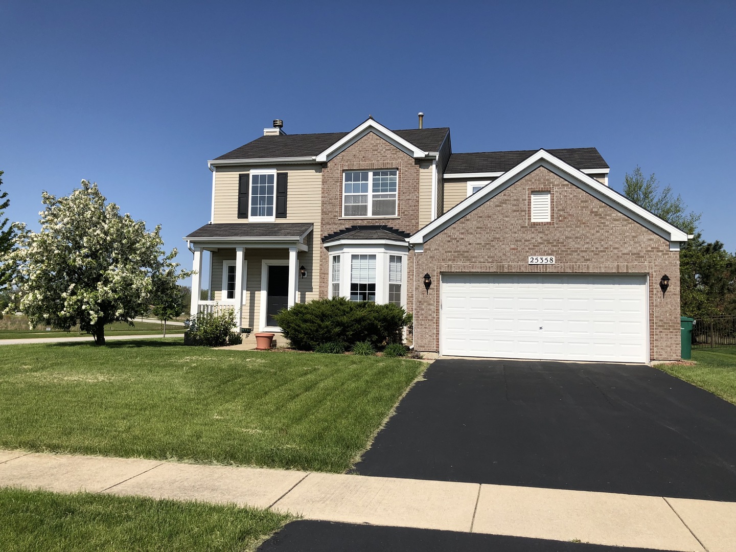 25358 Spring Street Manhattan, IL 60442 - Photo 1 of 41 Gallery Image 1