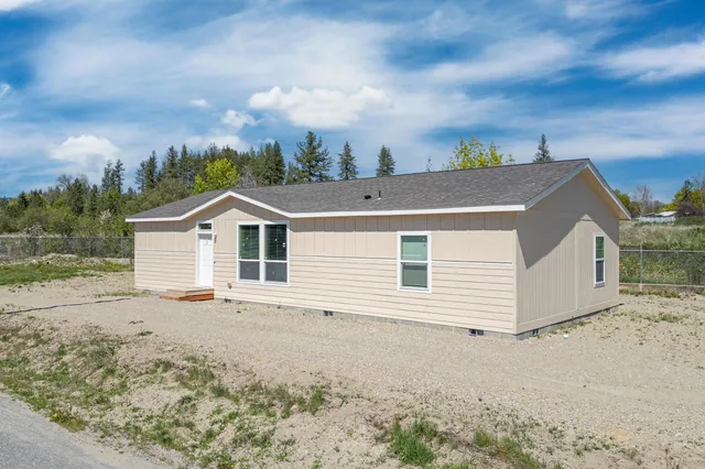 $319,000 | 906 Valley Avenue, Chewelah, WA 99109