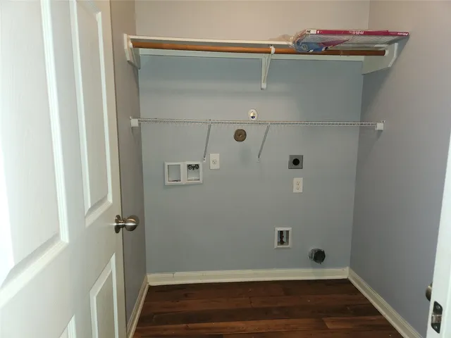 $1,900 | 303 Pine Mist Lane, Conroe, TX 77304