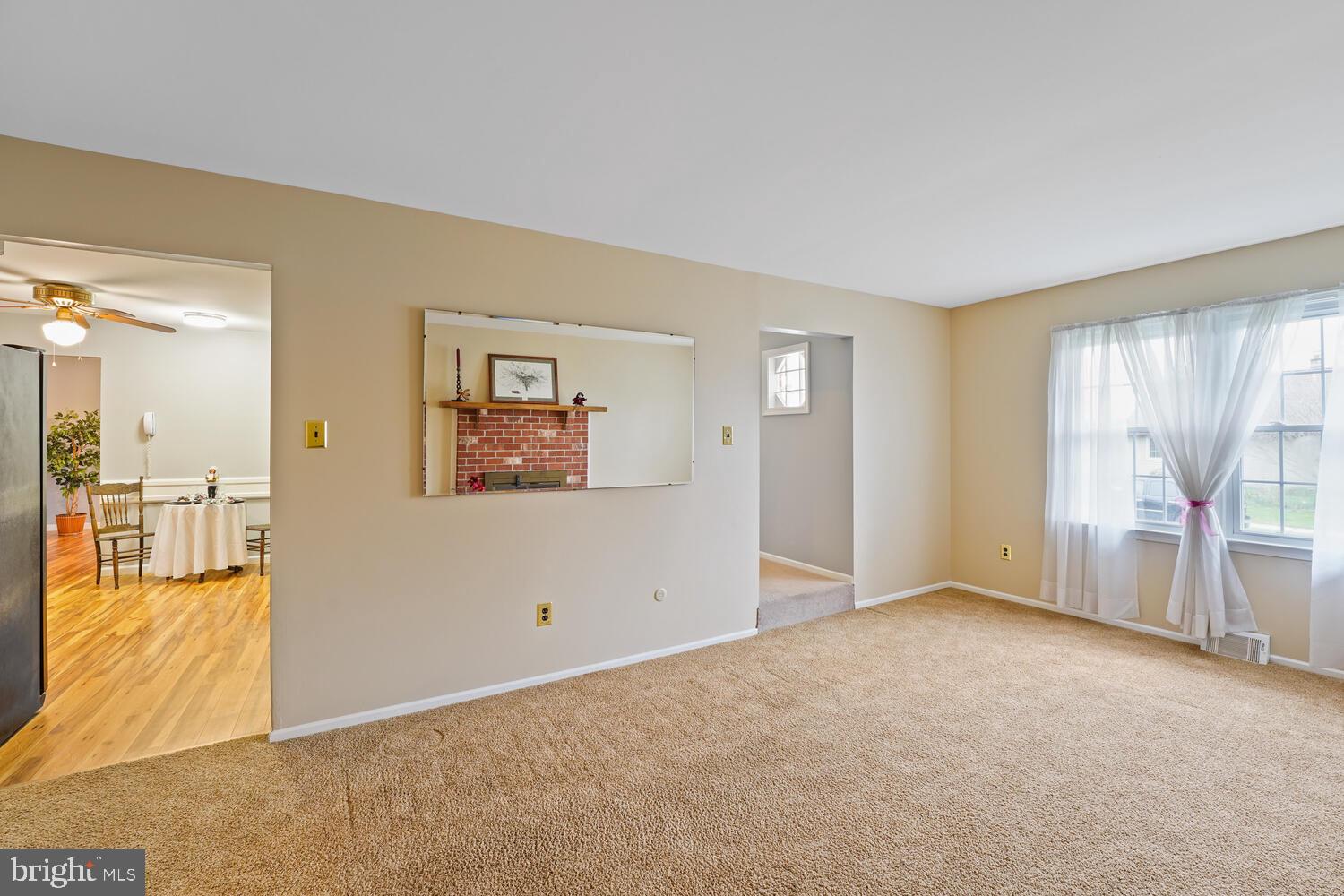 807 South Mill Road Kennett Square, PA 19348 - Photo 11 of 38 Family Room
