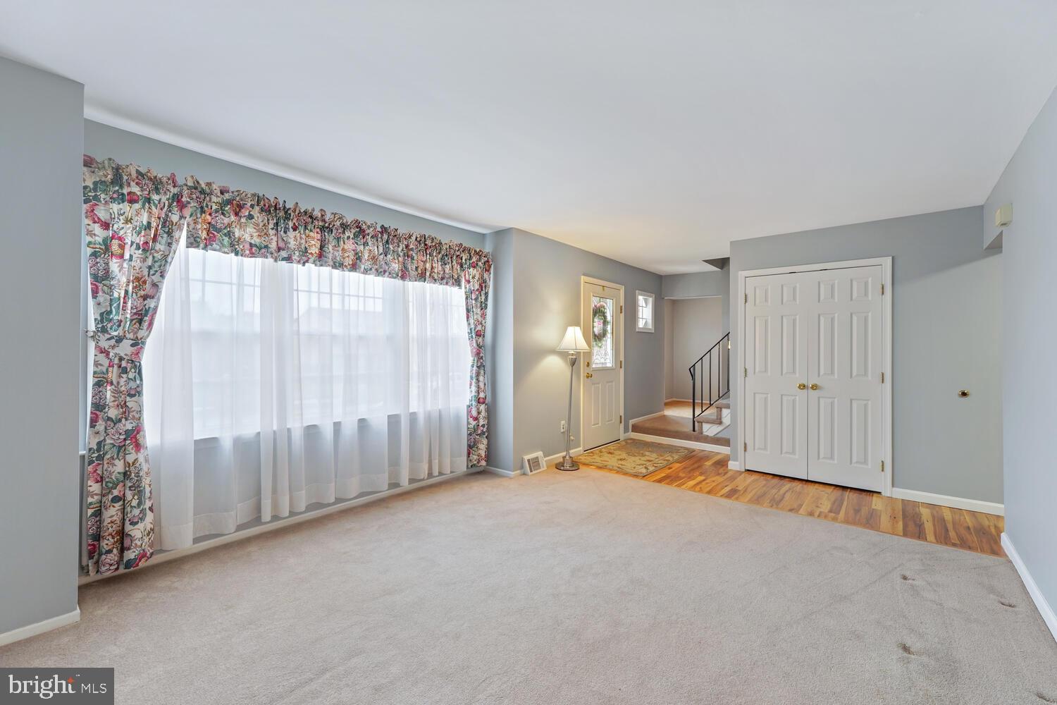 807 South Mill Road Kennett Square, PA 19348 - Photo 14 of 38 Living Rm