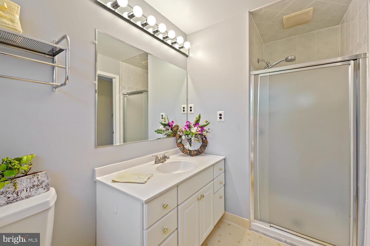807 South Mill Road Kennett Square, PA 19348 - Photo 23 of 38 Primary Bathroom
