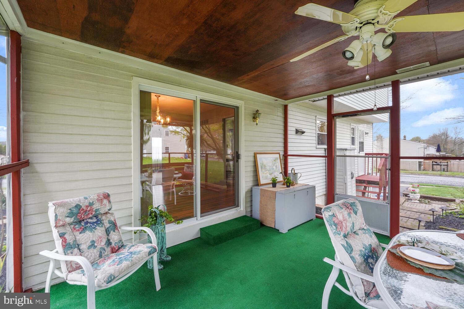 807 South Mill Road Kennett Square, PA 19348 - Photo 33 of 38 Screened in Porch